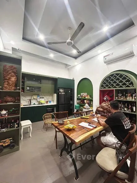 BÁN NHÀ phố Nguyễn Lương Bằng 45 m², 5 Tầng, chỉ 12.3 tỷ