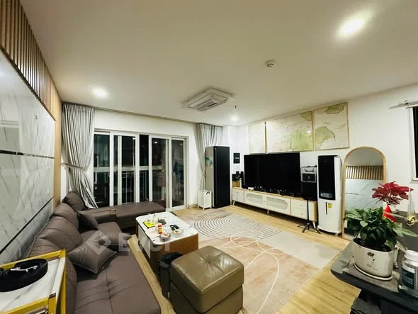 CHUNG CƯ CHARM PLAZA – 115m² | 3PN | FULL NỘI THẤT Diện tích: 115m² Thiết kế: 3PN