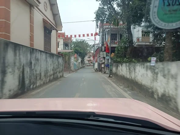 Cc cần bán Vân Hà - Phúc Thọ.DT50m2 chỉ 1.x tỷ .Đường Ô tô vào tận đất