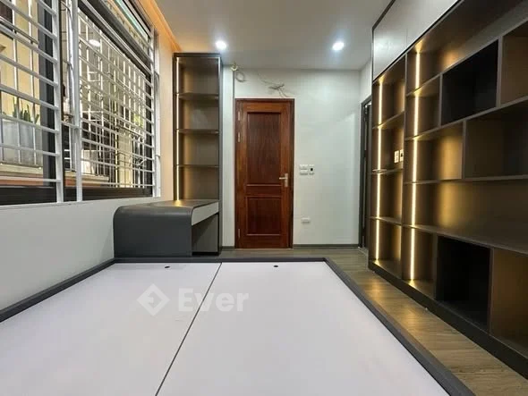 5p PHÒNG KHÉP KÍN -VỊ TRÍ TRUNG TÂM GỐC ĐỀ -MINH KHAI -HƠN 40m chưa đến 10tỷ