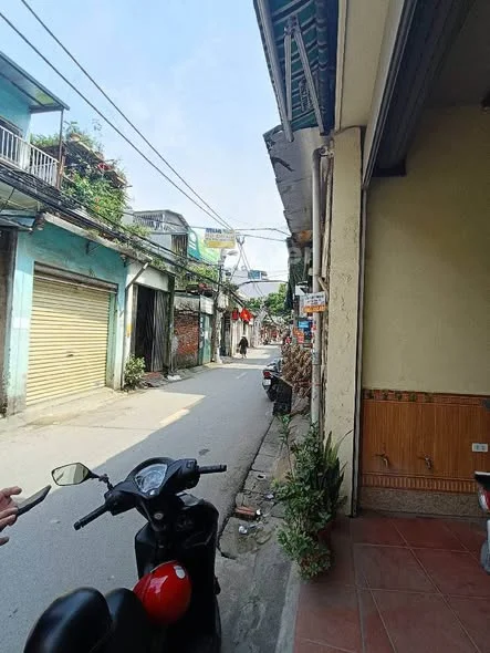 Ô TÔ ĐỖ CỔNG - NGÕ THÔNG - NHÀ ĐẸP Ở LUÔN- Thanh Lân 65m- 5 tầng -11.5 tỷ