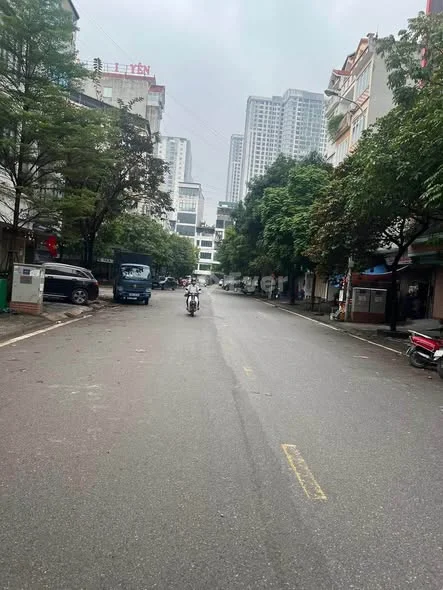 HÀNG ĐỘC PHÚ DIỄN – Ô TÔ TRÁNH – VỈA HÈ – NGÕ TO HƠN PHỐ – XÂY BUILDING ĐỈNH