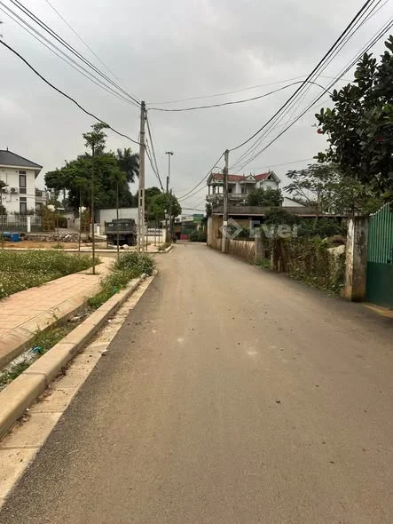 Em bán 116m mặt tiền 6,2m nằm trên trục đường appan 8m , sát đường DH09