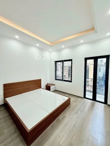 15 x TỶ-TRẦN THÁI TÔNG 40Mx5 TẦNG-NGÕ OTO Vị trí đắc địa vài bước ra phố lớn,tiện ích vô vàn