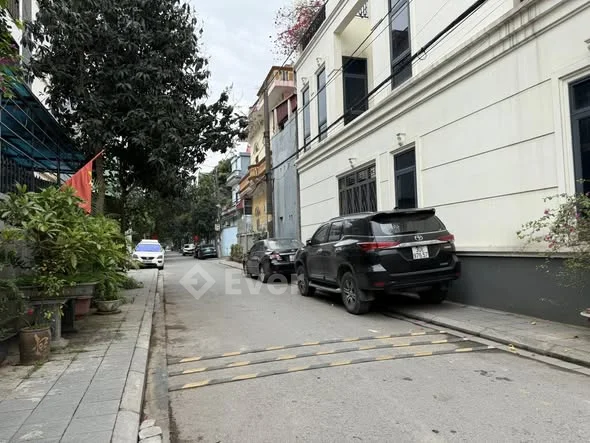 Bán đất tặng nhà cấp 4 khu Z153 Đông Anh