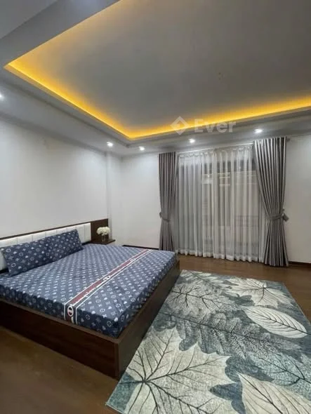 LINH LANG- PHAN KẾ BÍNH BA ĐÌNH 33m - 10.5 TỶ– LÔ GÓC 3 THOÁNG – THANG MÁY – Ở LUÔN