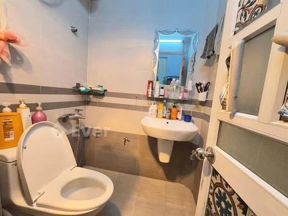 PHÂN LÔ LẠC TRUNG – NGÕ THÔNG – Ô CHỜ THANG MÁY – 2 THOÁNG Giá: 9 tỷ – DT 40m²