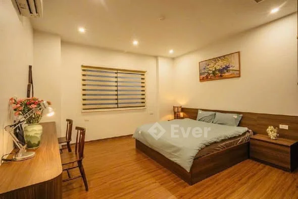 Bán nhà chính chủ ngõ 603 Lạc Long Quân - Tây Hồ - Ô tô tránh- vỉa hè gần hồ Tây