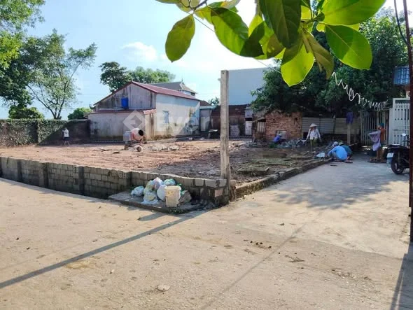 Chính chủ nhờ bán lô đất tại nhà văn hóa thôn mã Sơn Quảng bị Hà NộiDT 472 m² có 202 m² thổ cư