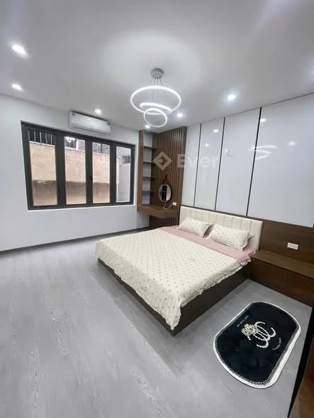 Nhà đẹp 5 tầng ở Trần Đại Nghĩa, Hai Bà Trưng, giá chỉ 8.95 tỷ