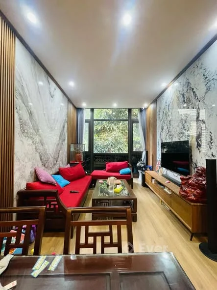Bán nhà siêu phẩm KĐT Trung Hoà, 40/60m², 6 tầng thang máy, ô tô tránh, kinh doanh ngày đêm