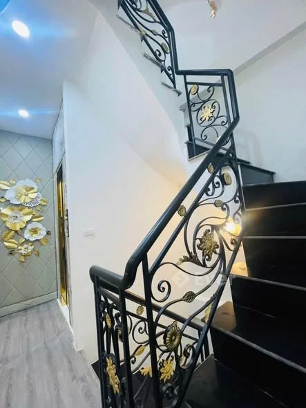 Bán nhà 6 tầng thang máy lô góc tại Vũ Tông Phan, Trần Hoàn