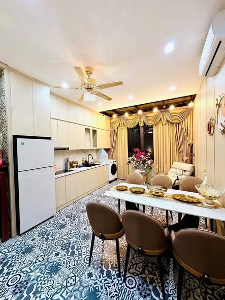 Bán nhà 6 tầng thang máy lô góc tại Vũ Tông Phan, Trần Hoàn