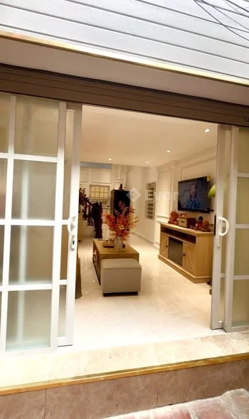 Chính chủ bán nhà ngõ 409 Kim Mã46m 5 tầng mt 3.9mÔ tô đỗ cửa, nhà 2 mặt ngõ, 3 thoáng