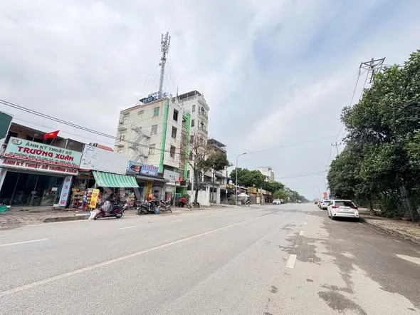 ĐƯỜNG 3 Ô TÔ TRÁNH-SẴN DÒNG TIỀN KINH DOANH-GẦN BV NHIỆT ĐỚI