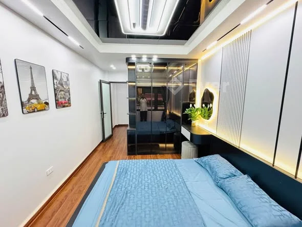 Thái Hà - Đống Đa -8,6 tỷ - ô tô đỗ sát nhà .NHÀ MỚI KENG – Ô TÔ ĐỖ NGÀY ĐÊM