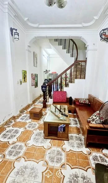 Bán nhà 3 tầng tại Tân Mai, Hoàng Mai - 8,5 tỷ - 43m²