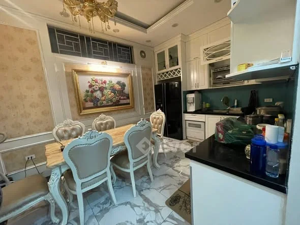 Nhà 5 tầng tại Nhật Chiêu, gần Hồ Tây, view đẹp, giá hợp lý