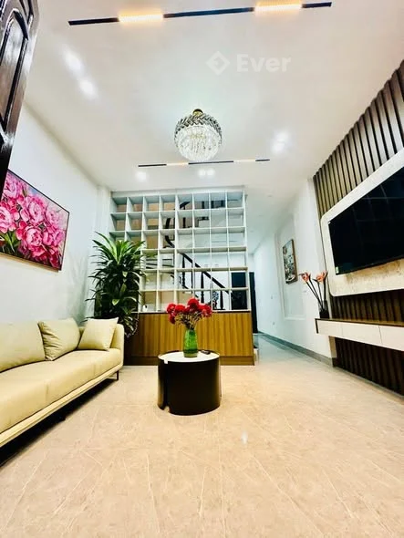 Bán nhà đẹp tại phố Bà Triệu - Hà Đông