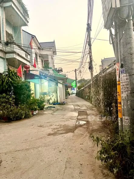 SIÊU PHẨM BÁN ĐẤT TẶNG NHÀ 2 TẦNG TẠI CHÂN CẦU HOÀ VIÊN -VIÊN AN - BA THÁ, ỨNG HOÀ, HÀ NỘI