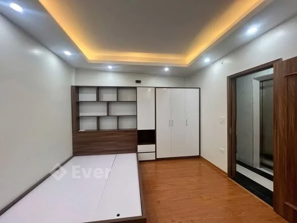 ĐẠI CÁT-TỪ LIÊM NHÀ MỚI-THANG MÁY-MẶT TIỀN KHỦNG-FULL NỘI THẤT CAO CẤP