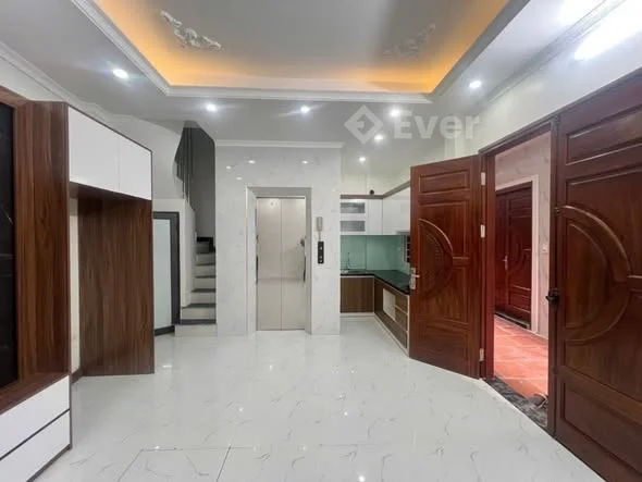 ĐẠI CÁT-TỪ LIÊM NHÀ MỚI-THANG MÁY-MẶT TIỀN KHỦNG-FULL NỘI THẤT CAO CẤP