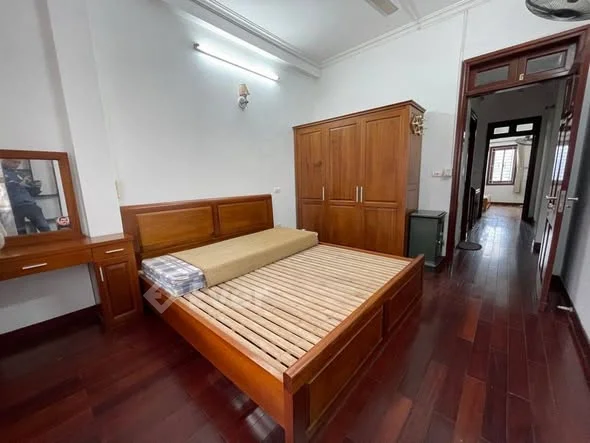 Phố ĐỊNH CÔNG, ;DT,48m thiết kế, 4 tầng ngõ rộng, ô tô đỗ gần trường học chợ đường thông tứ tung