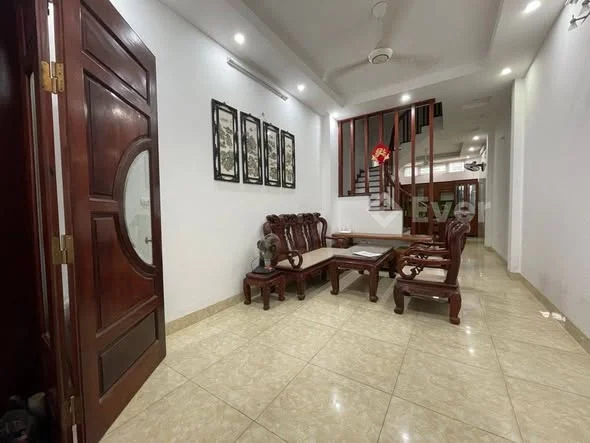 Phố ĐỊNH CÔNG, ;DT,48m thiết kế, 4 tầng ngõ rộng, ô tô đỗ gần trường học chợ đường thông tứ tung