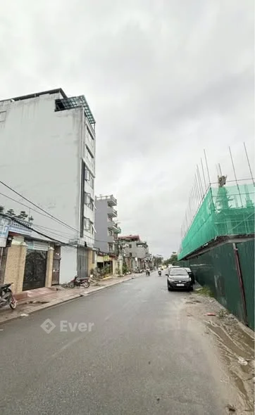 GIÁ TỐTGIA QUẤT - LONG BIÊN - 42M2 - 15M Ô TÔ TRÁNH - NHỈNH 8 TỶ