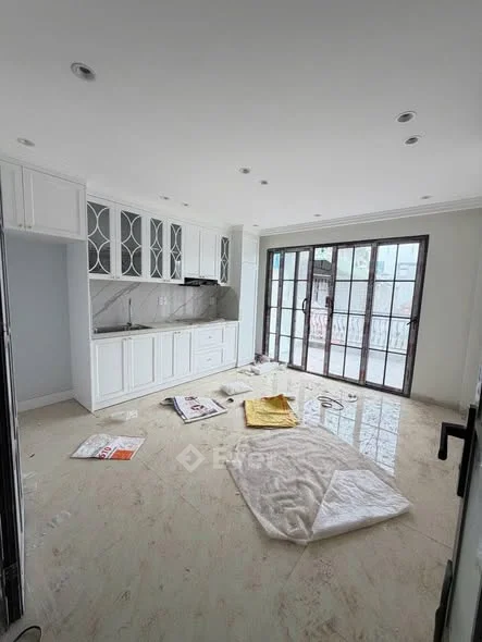 PHÂN LÔ ĐỀN LỪ - Ô TÔ VÀO NHÀ - KINH DOANH - NHÀ XÂY MỚI DT 45M2 || 7 Tầng Thang Máy