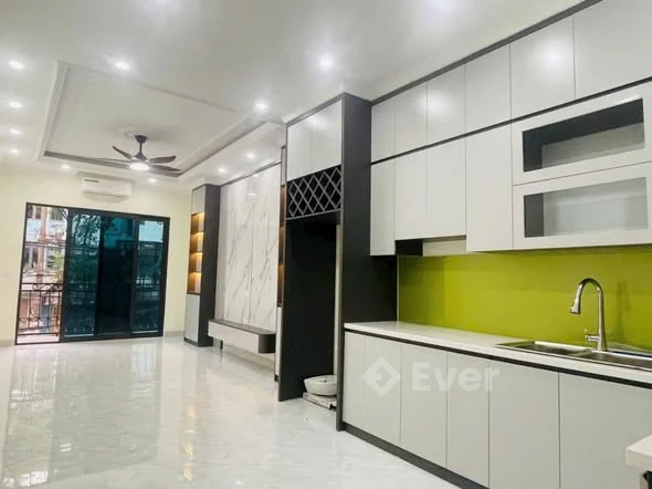 43 M2, 4 TẦNG, MT 3.6M, HỒ.T MẬU. GIÁ 12.6 TỶ- Từ mầm non đến đại học quanh nhà