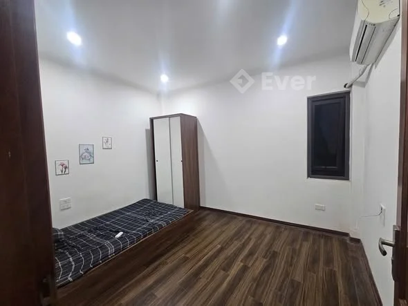 Chưa đến 7 tỏi Nhổn - 5 tầng - đang cho thuê 18 triệu / tháng .- Nhà mới đẹp, xách vali về ở ngay