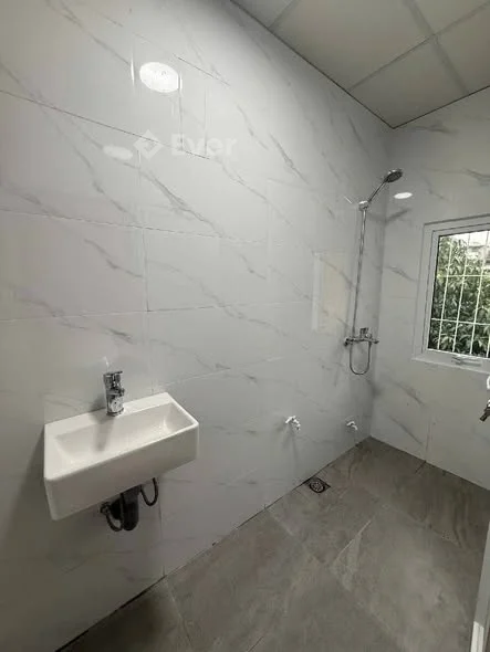 BÁN GẤP TẬP THỂ THANH XUÂN BẮC - 3.9 TỶ Diện tích: 31/60m² – 2PN, Khách, Bếp rộng, Ban công thoáng.