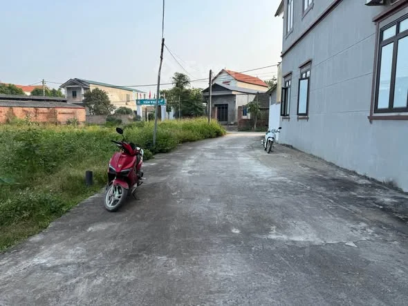 Hơn 600tr, Lô đất tại Minh Quang-Tam Đảo. Đất 2 Mặt Tiền, Mặt Tiền Rộng 6m Nở Hậu 6,30m