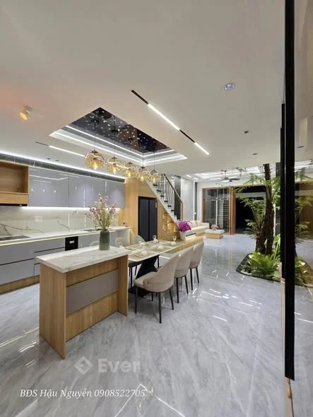 ● Mình cần B.án căn nhà mặt tiền 3 tầng Lỗ Giáng Hòa Xuân Đà Nẵng