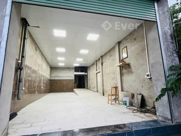 Gấp 100m Đông Sơn Quang Tiến,mặt tiền 5,5m. Bán gấp nhà 1 tầng có gác xép,đầy đủ tiện nghi,chỉ sẵn ở