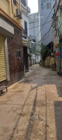 CẦN BÁN NHANH NHÀ ĐẤT TẠI TÂY TỰU.- Nhà dân xây 4 tầng. Chủ nhà xây dựng rất tỉ mỉ