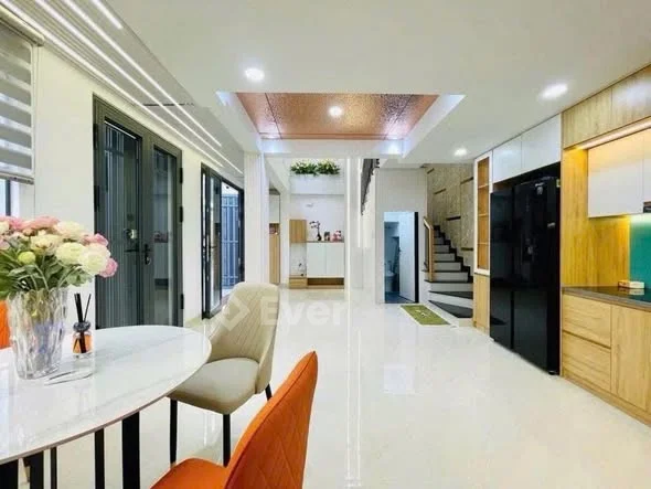 BÁN NHÀ VŨ TRỌNG PHỤNG – THANH XUÂN – 38M² – 5 TẦNG Vị trí đẹp, ngõ thoáng, khu dân trí cao