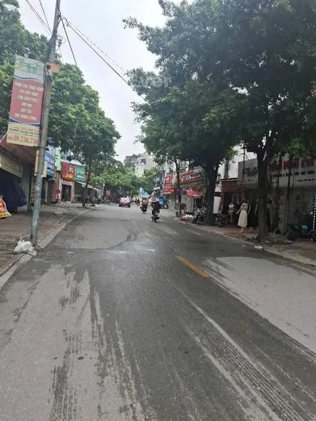 Trâu Quỳ 45m² 7.x tỷ – đất vuông, ô tô vàoĐất 45m² vuông vắn, dễ xây, ngõ ô tô vào tận nơi