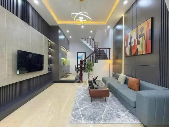 GIẬT MÌNH VỚI GIÁ! NHÀ 5 TẦNG CHỈ 5 TỶDiện tích 35m² – xây mới cực kỳ chắc chắn