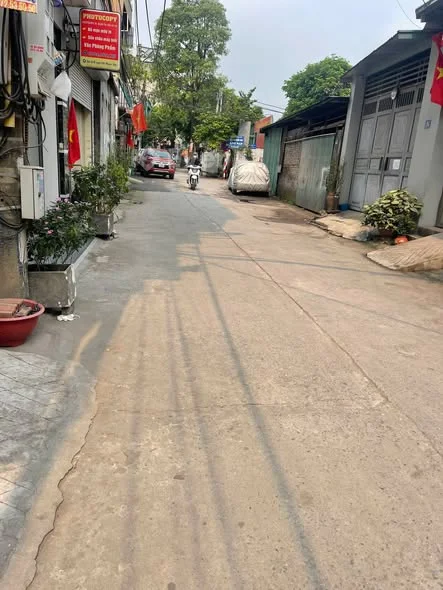 HIẾM – NHÀ ĐẸP NAM DƯ 30m² - Ô TÔ ĐỖ CỔNG, FULL NỘI THẤT – CHỈ 6.89 TỶ - 6,89 tỷ - 30m²