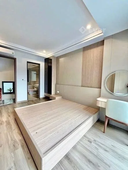 Nhà 5 tầng tuyệt đẹp tại Phố Việt Hưng, Long Biên