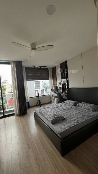 Bán nhà 5 tầng mặt tiền Phan Huy Thực gần chợ Tân Quy