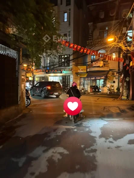 Bán nhà Đống Đa, 20m2, 5 tầng, chỉ hơn 5 tỷ