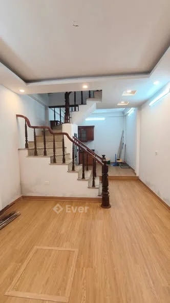 Nhà ở Thanh Bình sát Hồ Gươm Plaza. 38m2*4 tầng giá chỉ nhỉnh 7 đồng nhỏ. Vài bước ra đường ô tô lớn