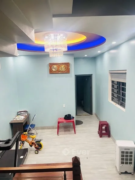 NHÀ 3 TẦNG MỚI – ĐÀ SƠN – Ô TÔ TỚI NHÀ
80m² – chỉ 5.35 tỷ
3PN (có phòng dưới) – phù hợp gia đình - 5,35 tỷ - 80m²