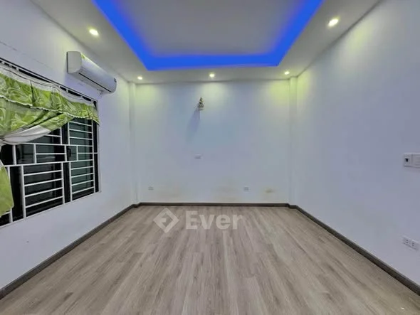 NHÀ Ở MỄ TRÌ 10M Ô TÔ DÂN TRÍ CAO Ở NGAY THIỆN CHÍDiện tích 36m x 5 tầng