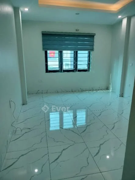 LÊ TRỌNG TẤN – HÀ ĐÔNG – GIÁ ĐẦU TƯDiện tích: 30m²Giá: 6,4 tỷ