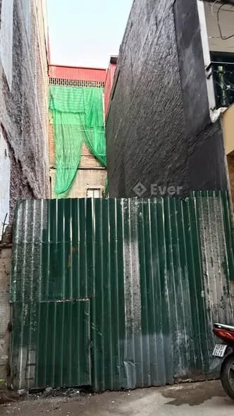 ĐẤT NHUỆ GIANG - HÀ ĐÔNG VỊ TRÍ HIẾM NHà BÁN DT 45m mặt tiền Rộng ,cách chợ HĐ vài bước chân