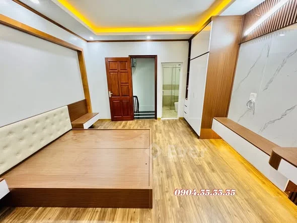 Nhà chia lô : Phố Vĩnh Hưng & Lĩnh Nam( Gần Chợ Sinh Viên ) - Thỏa thuận - 35m²